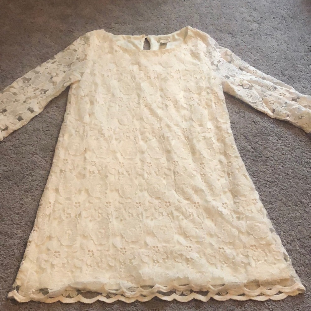 Lace dress